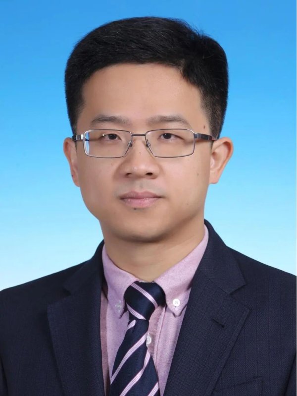 信德 “80后”博导汪萌，任大学校长